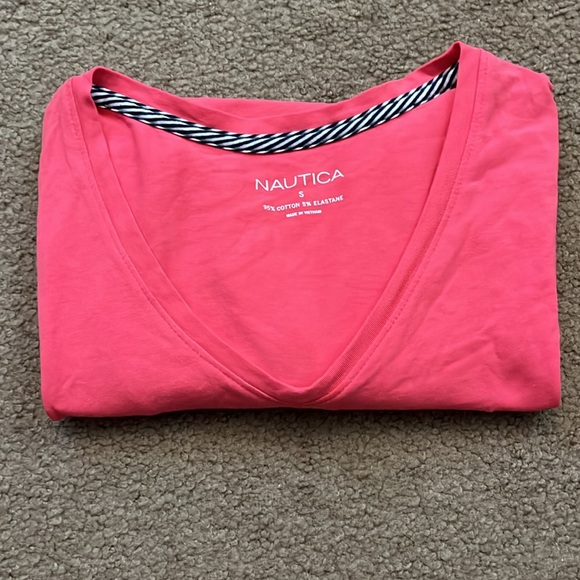 Nautica pink T-shirt, size small 100% cotton - Picture 5 of 5